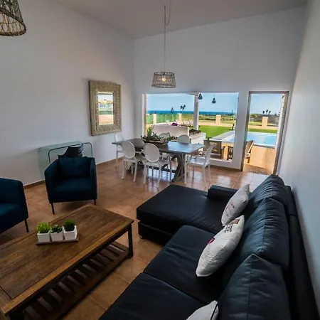 Kelu Villa *